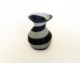 2 color espiral jarrón 1 pinshape Diseño 3d 3d print model - Mito3D