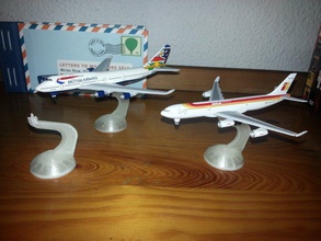 pedestal miniaturas aviões pinshape 3d design 3d print model - Mito3D