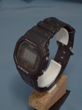 stand orologi vetrina pinshape 3d print model - Mito3D