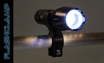 flashclamp flashligt sahibi pinshape ışık tutucu el feneri kelepçe bisiklet atb 3d print model - Mito3D