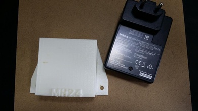 mh 24 canon cargador titular pinshape Diseño 3d 3d print model - Mito3D