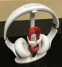 beats headset stand cord holder pinshape headphone-stand 3d print model - Mito3D