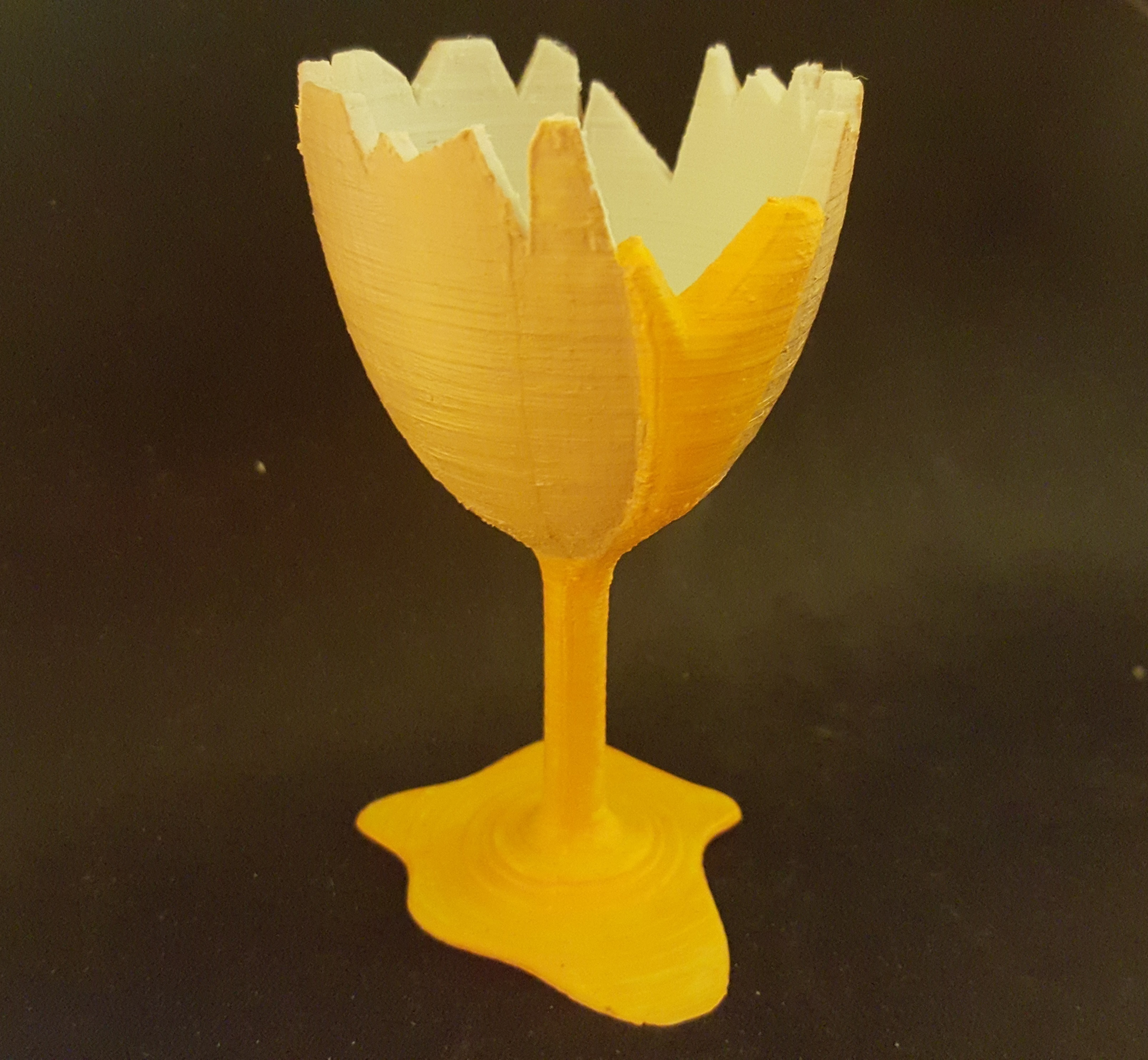 flowing egg holder pinshape coquetier egg-holder eggcup 3D print model - Mito3D