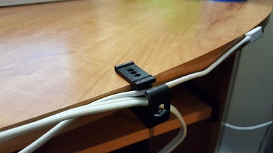 desk cable holder pinshape 3d-design 3d print model - Mito3D