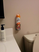 salle bains porte bouteille pulvérisation pinshape Conception 3d 3d print model - Mito3D