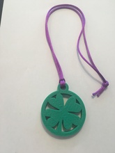 medallion pinshape leafed 3d print model - Mito3D