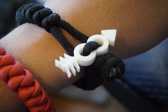 hipster arrow paracord loop pinshape hipster-designs arrows bracelets accessories 3d print model - Mito3D
