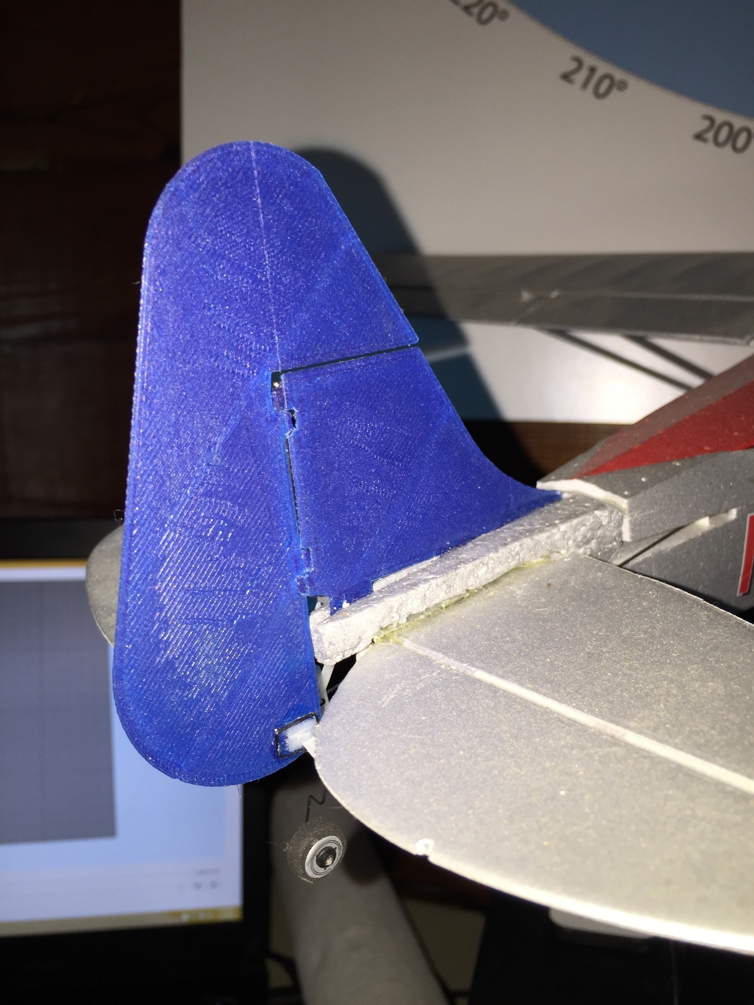 avion rc gouvernail pinshape remplacement pièces gouverne direction 3D print model - Mito3D