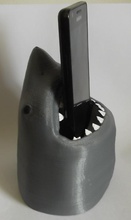 jaws stand telefon pinshape standı büyük beyaz köpekbalığı kafa 3d print model - Mito3D