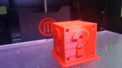 Süper mario sikke blok pinshape kutusu para 3d print model - Mito3D