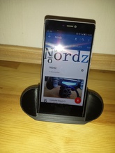 boombox pinshape altoparlante iphone altoparlanti titolari smartphone stand titolare samsung galaxy portata mano speaker supporto per 3d print model - Mito3D