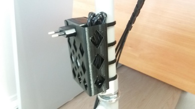 razor e300 şarj cihazı tutucu pinshape bisiklet aksesuar tasarım Yarışması elektrikli jilet 3d print model - Mito3D