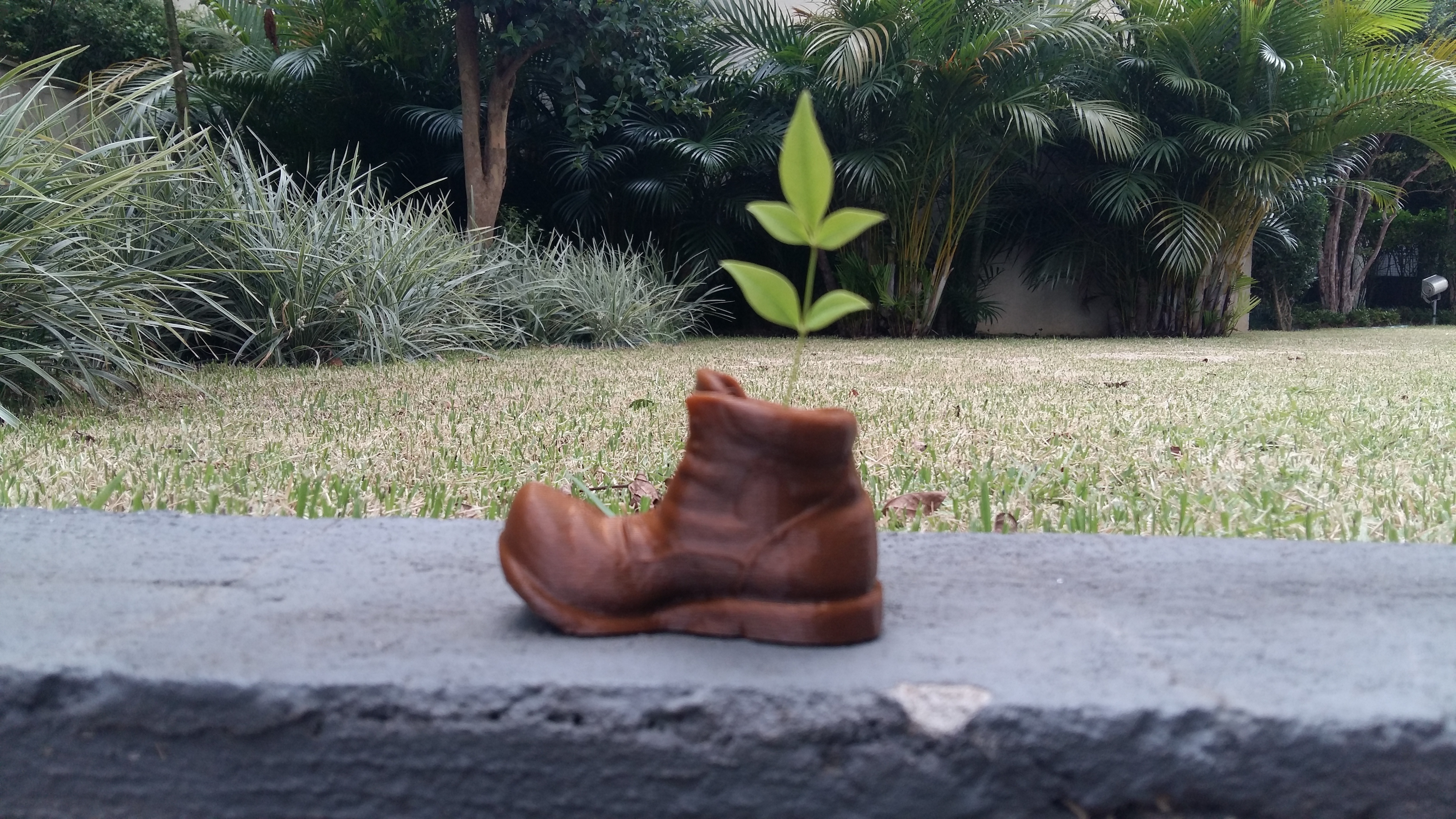 wall-e mini boot vase 3dfactory brasil pinshape vases plant 3D print model - Mito3D