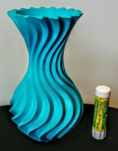 wigglevase8 pinshape Blumen Vasen vase 3d print model - Mito3D
