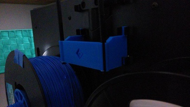 flashforge yaratıcısı pro 2016 filament tüp tutucu pinshape 3d tasarım 3d print model - Mito3D