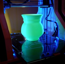 green glow uv torchiere lampe pinshape Conception 3d 3d print model - Mito3D