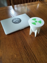 bomba shell stand per laptop pinshape disegno 3d 3d print model - Mito3D