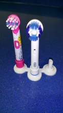 tête brosse dents stand oralb pinshape l'espace design concours oral 3d print model - Mito3D