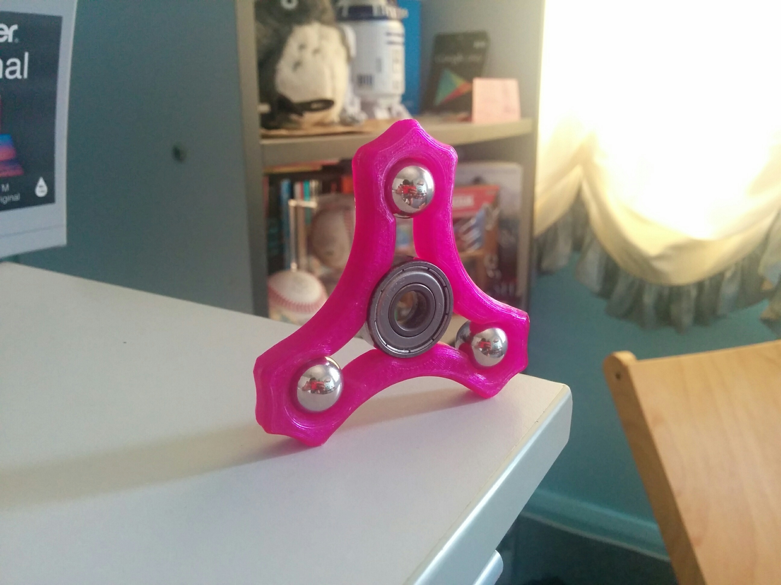 corona spinner trispinner pinshape espacio diseño concurso fidget 3D print model - Mito3D