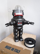 italia robbie robot pinshape Diseño 3d 3d print model - Mito3D