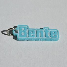 bente pinshape names tag nametag wanhao4s ultimaker3 ultimaker-3 wanhao leapfrog stickers decals sticker dual-filament dual-extrusion dual-color decal keyring keyrings keychain keychain-hanger 3d print model - Mito3D