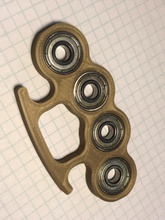 fidgeknucker pinshape spinner cojinete nudillos bronce fidget juguete rodamiento 3d print model - Mito3D