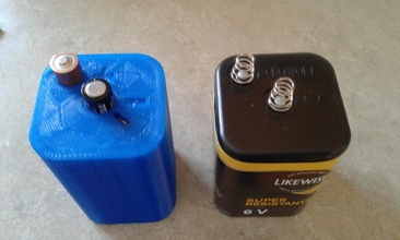 6 volts lanterne batterie aa adaptateur pinshape lampe poche pile l'adaptateur lightning câble batteries camping 3d print model - Mito3D