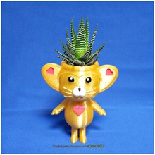 cute animal - lemur king potted pinshape lovely plant animals 3d 3d print model - Mito3D