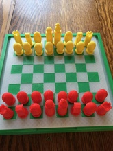 portable chess checker set pinshape Schach sets Schachbrett Steine 3d design 3d print model - Mito3D