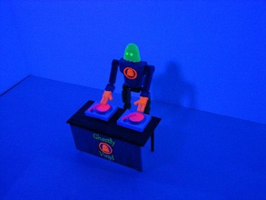 ghostly vinyl challenge Roboter dj pinshape 3d design 3d print model - Mito3D