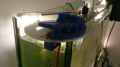 otomatik besleyici akvaryum arduino robotkjr pinshape kontrollü 3d print model - Mito3D