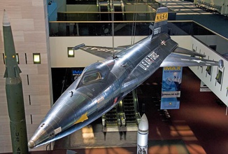 north american x15 pinshape jet 1 35 modellino in scala nord americana 3d print model - Mito3D