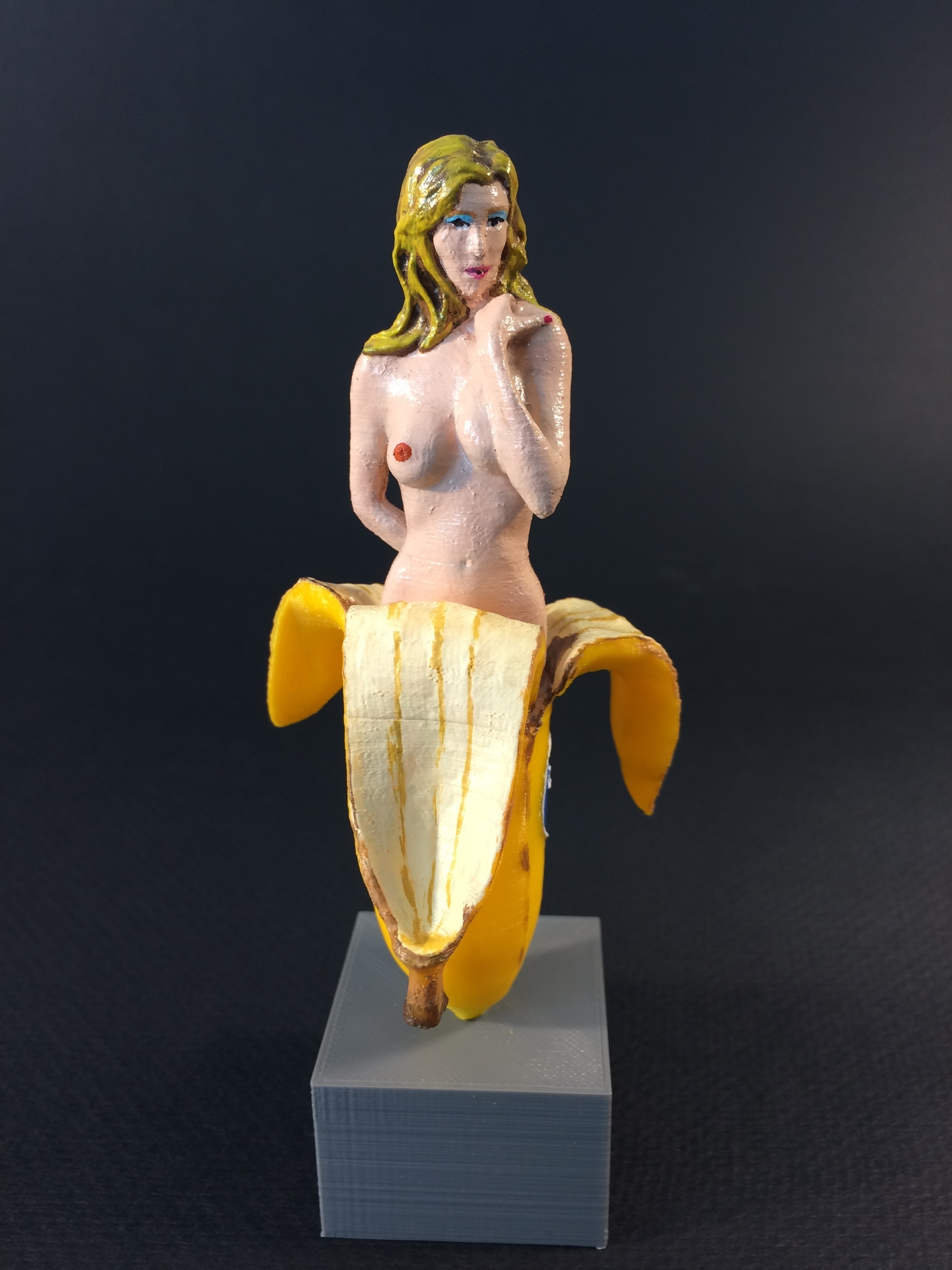 chiquita banana mel ramos pinshape pop art statua 3D print model - Mito3D