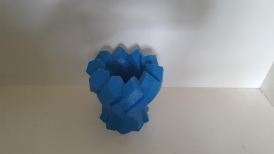 bükümlü altıgen vazo pinshape saksı çiçek bitki bükülmüş hexagon pot 3d print model - Mito3D