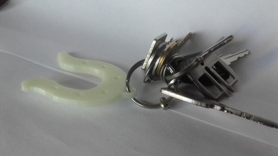 horseshoe keychain pinshape 3d-design 3d print model - Mito3D