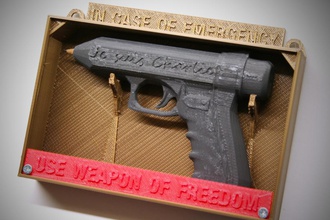 l'arme liberté charlie pinshape crayon jesuischarlie arme feu france d'urgence 3d print model - Mito3D