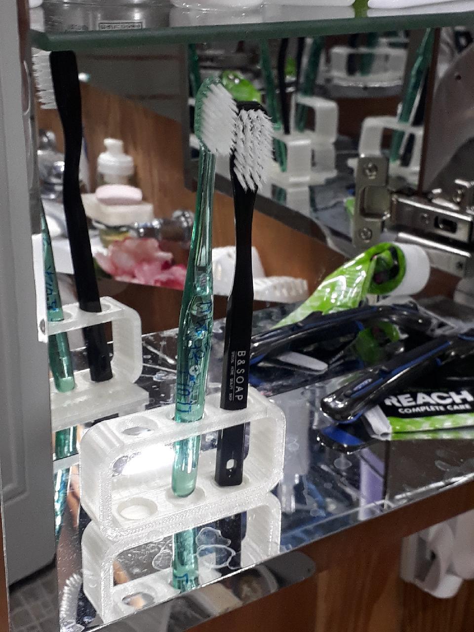 diş fırçası tutucu pinshape 3D print model - Mito3D