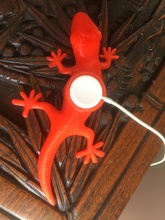 gecko apple watch chargeur pinshape station d'accueil 3d print model - Mito3D