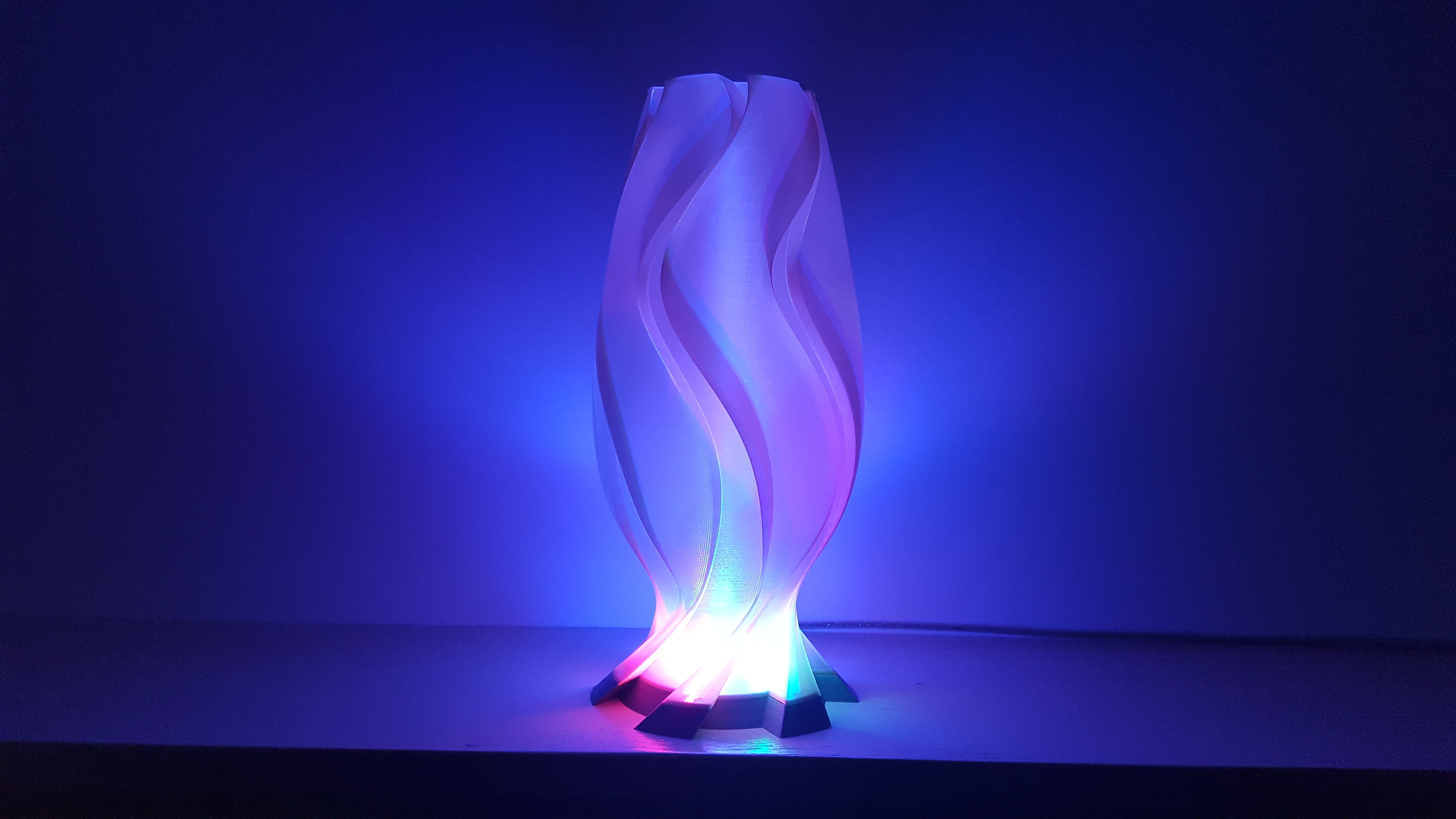 golden wave lampe pinshape ampoules led abat jour l'abat lampada lampes 3D print model - Mito3D