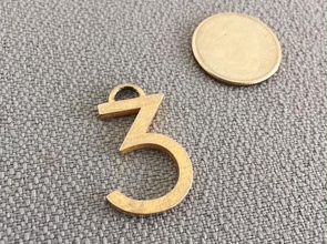 numero fortunato 3 portachiavi pinshape keychain 3d print model - Mito3D