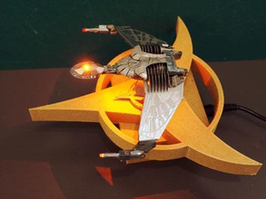 oiseau proie piédestal pinshape klingon boîte 3d print model - Mito3D