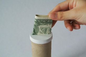 piggy bank pinshape tube toilet roll piggy bank 3d print model - Mito3D