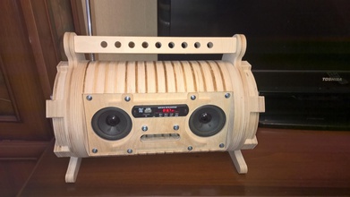 bois boombox enfant forme d'épingle mp3 l'audio 3d print model - Mito3D