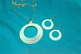 crochet pendentif set pinshape shapshifter pendentifs bijoux 3d print model - Mito3D