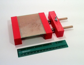 easy pcb vice pinshape tool soldering solder diy 3d print model - Mito3D