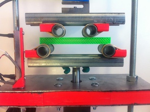4 point plier spécimen montage test pinshape science mécanique matériau jig expérience bricolage 3d print model - Mito3D