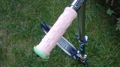 kids bike handlebar grips pinshape tpe kickbike ninjaflex grip handle bicycle 3d print model - Mito3D