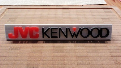 jvc kenwood logotipo pinshape escritorio 3d print model - Mito3D