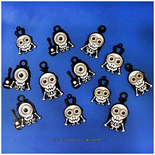 minions keychain magnets - skull skeleton version pinshape minion king halloween 3d print model - Mito3D
