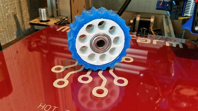 dupla extrusão 65mm robô polia pneus pinshape pneu filamentos flexíveis flex vista aérea 3d print model - Mito3D